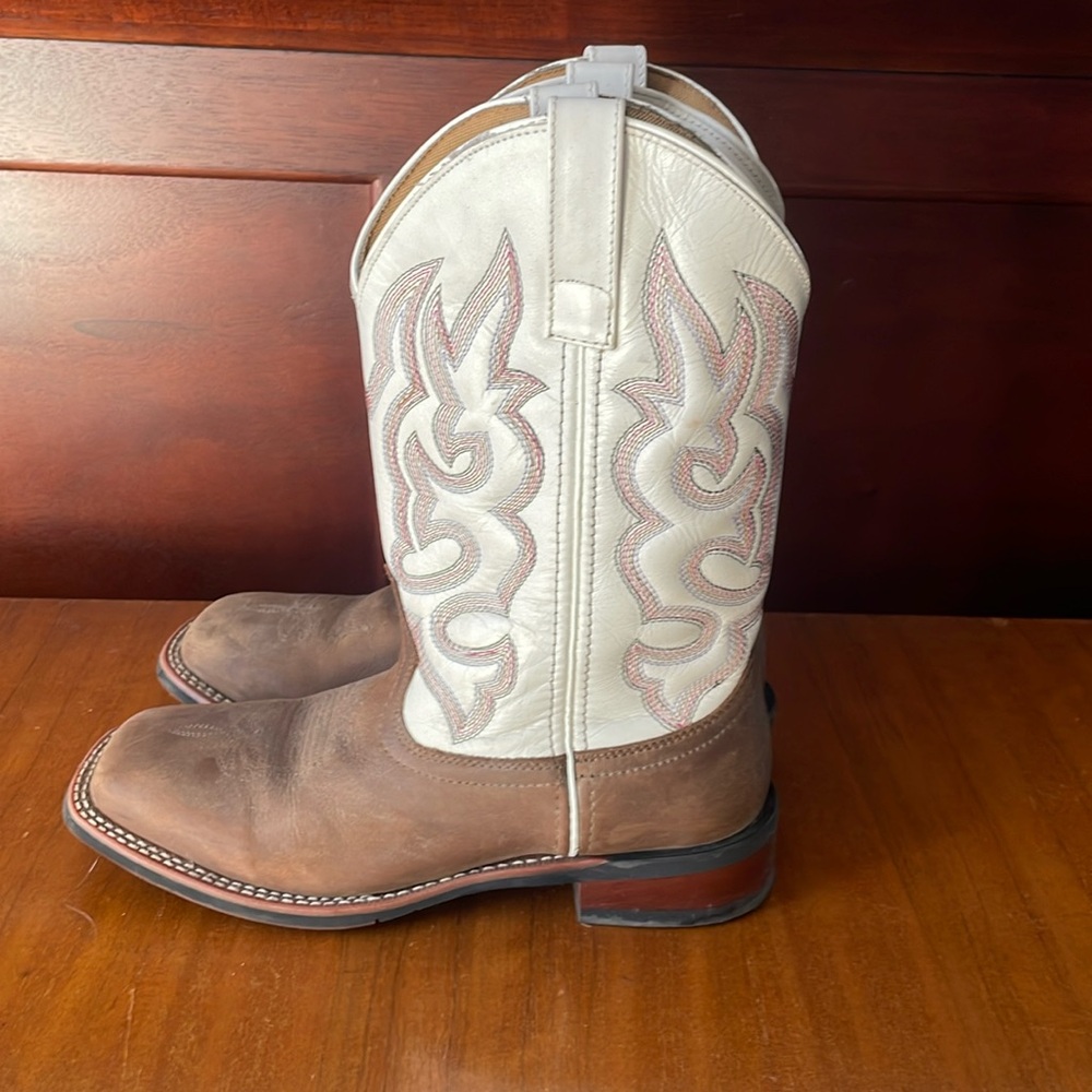 Laredo cowboy boots 8.5 M